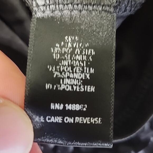 Torrid Velvet Flocked Animal Print Sleeveless Black Top Women's Plus Size 2X - Picture 8 of 8